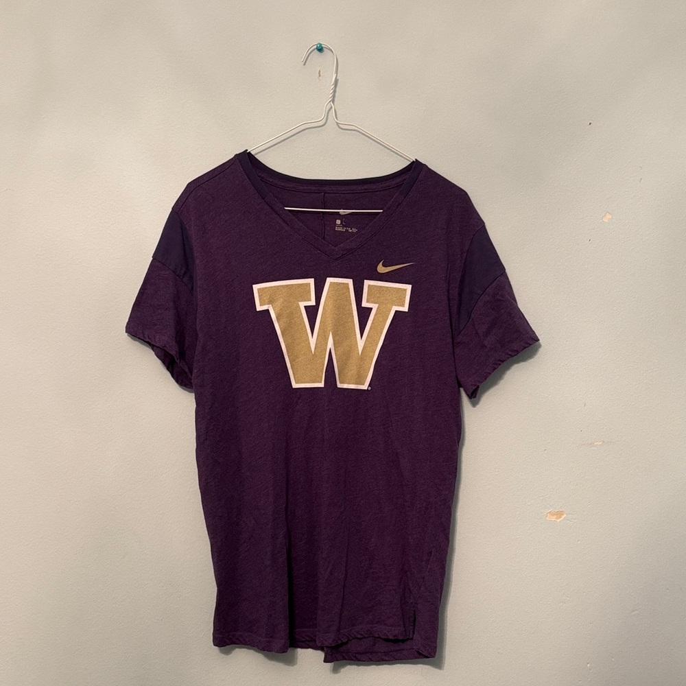 Nike UW Shirt